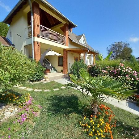 Rozsadomb Apartman Zalakaros Buitenkant foto